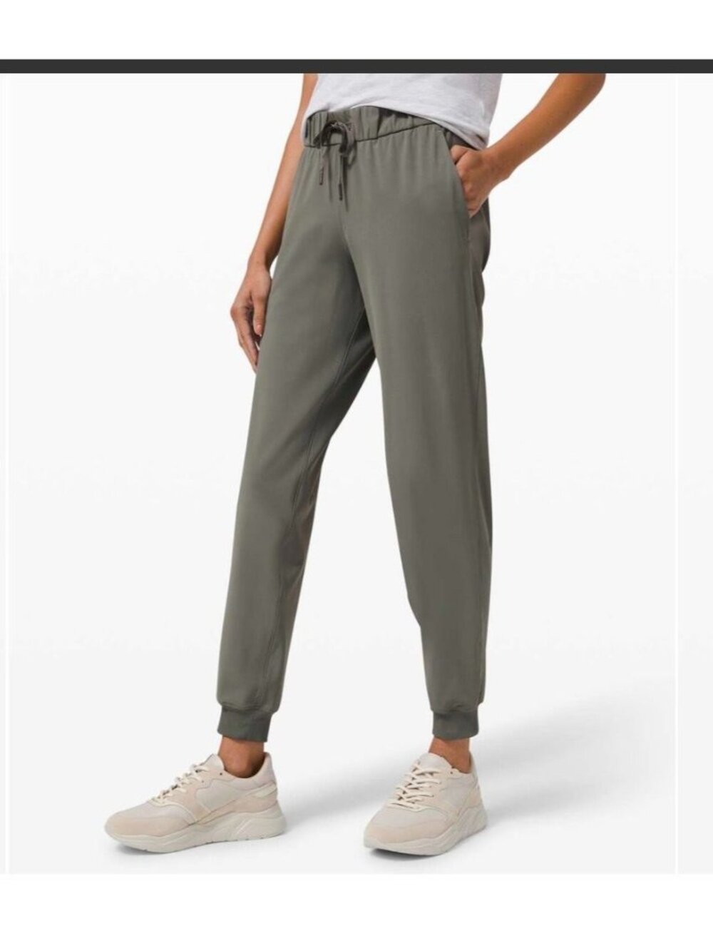 Lululemon women's 2 grey sage on the fly jogger 28" athletic pants activewear